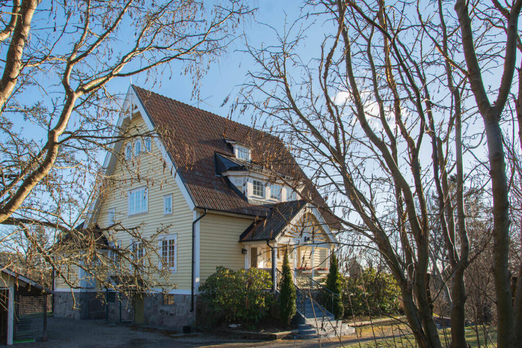 Putsad Fasad 3 planshus. Sandlyckan Kyvik Kungsbacka