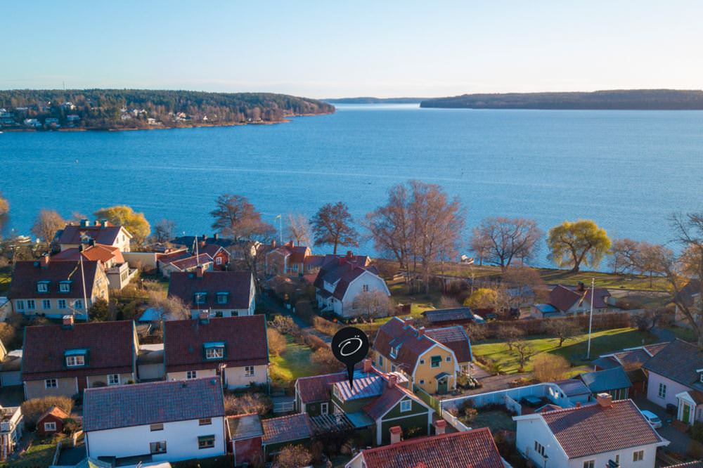 Fönstermålning attefallshus. Pustervik Haga Göteborg
